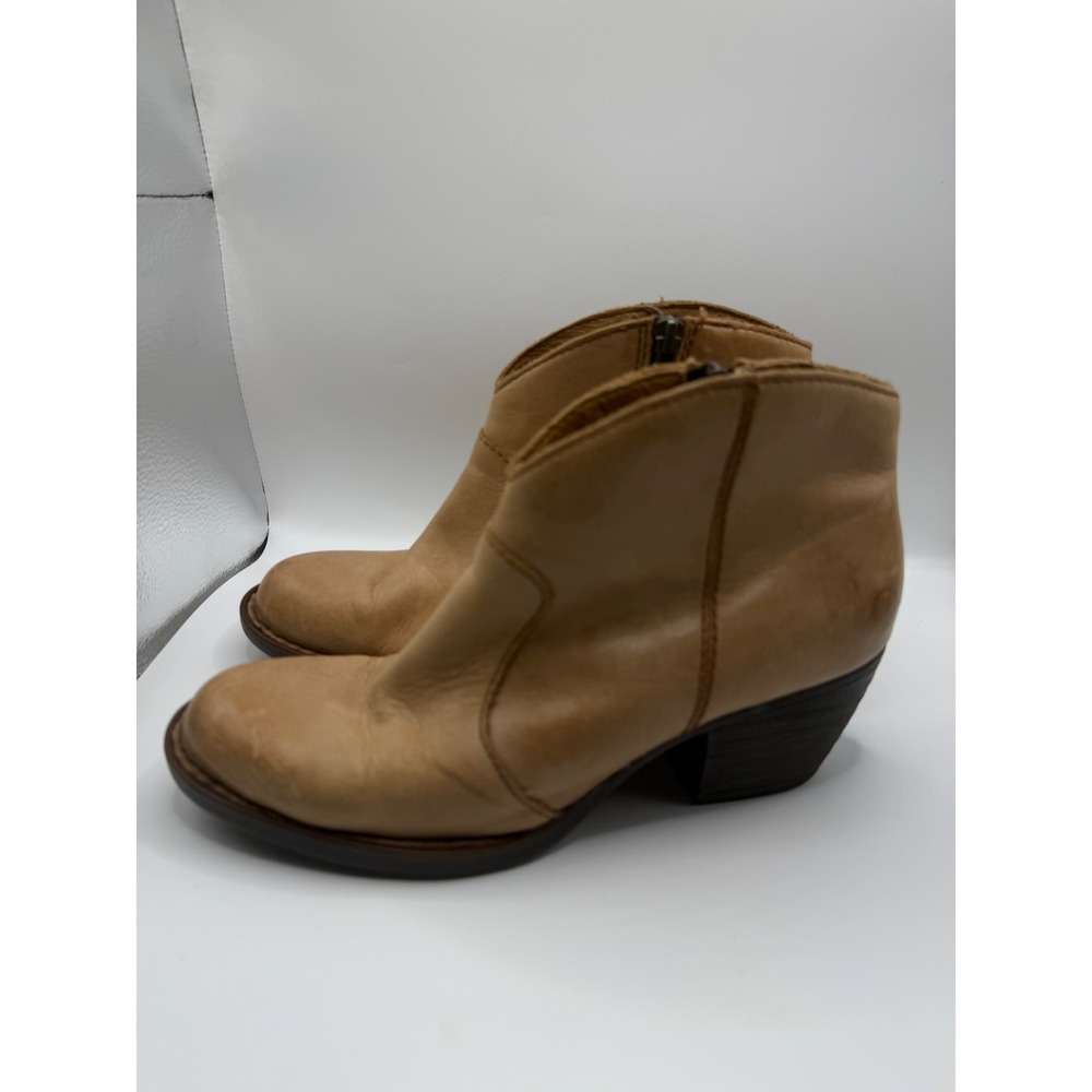 Born Tan Leather Ankle Boots Western Block Heel Side Zip Booties Womens 7M - Picture 5 of 6